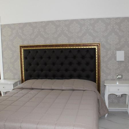 Hotel Residence Villa Del Mare Rimini Bagian luar foto
