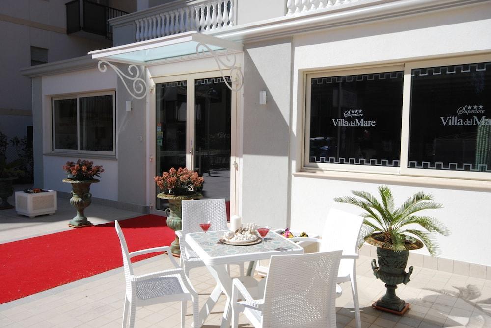 Hotel Residence Villa Del Mare Rimini Bagian luar foto