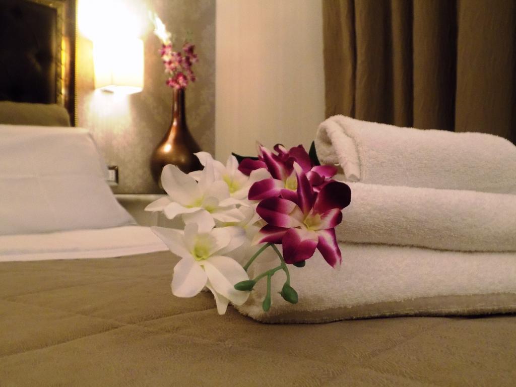 Hotel Residence Villa Del Mare Rimini Bagian luar foto