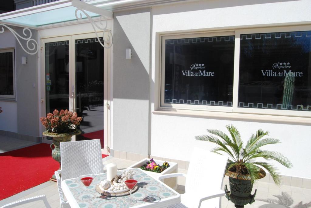 Hotel Residence Villa Del Mare Rimini Bagian luar foto
