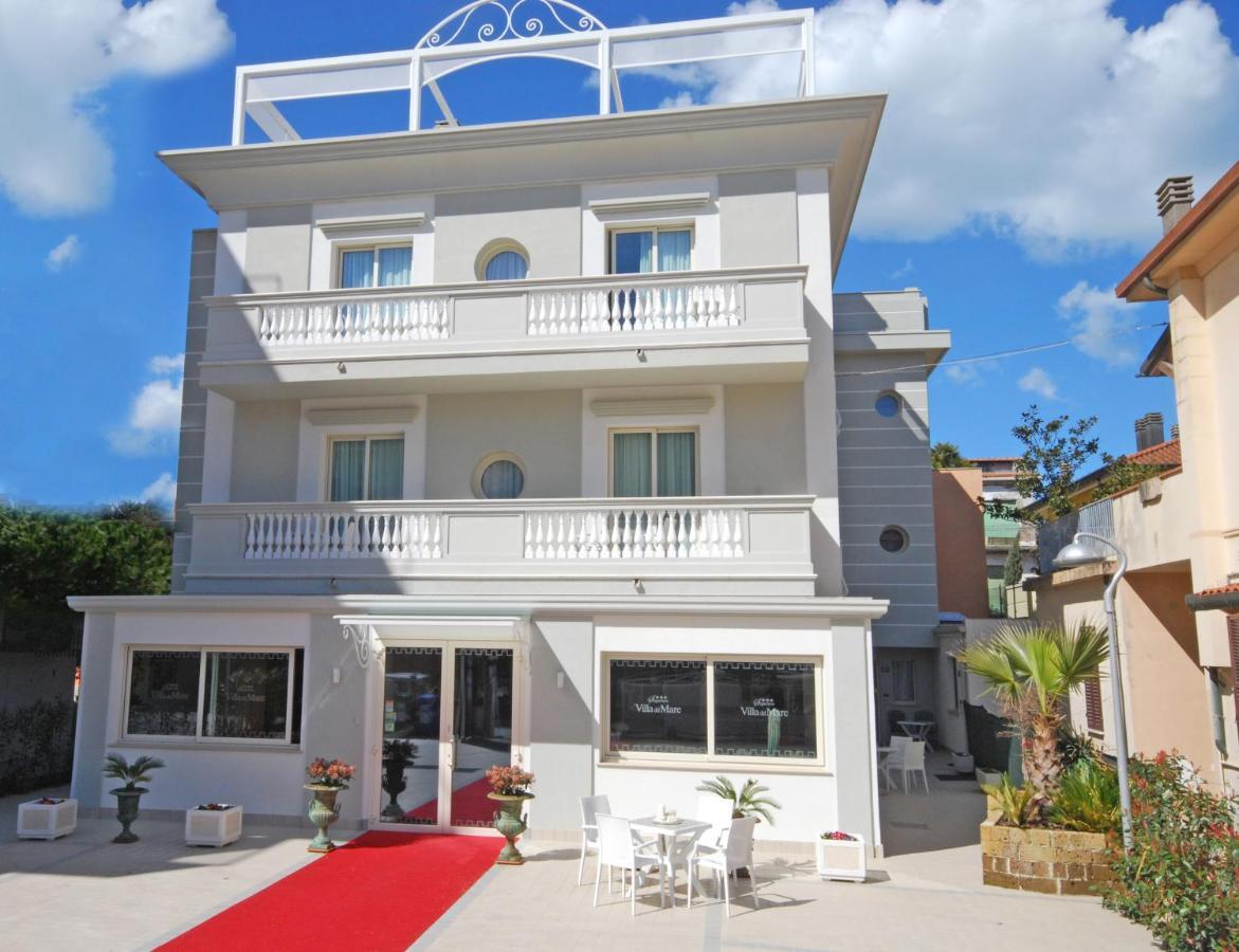 Hotel Residence Villa Del Mare Rimini Bagian luar foto